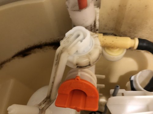 多摩市　トイレタンクに水が溜まらない修理　基本料金2980円