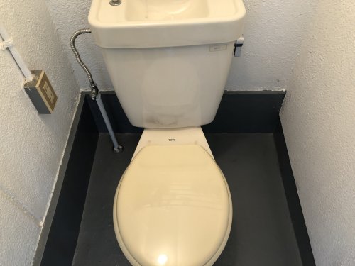 調布市　トイレ水が出ない修理　基本料金2980円